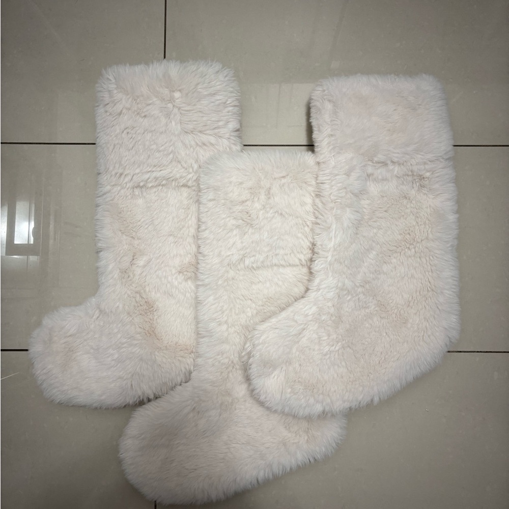 Fluffy White Faux Fur Stockings